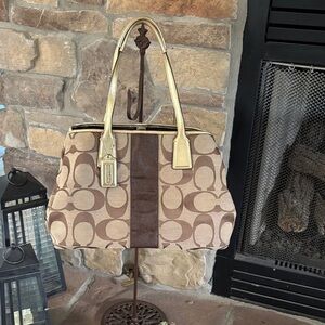Vintage coach signature kiss lock tote gold trim excellent condition